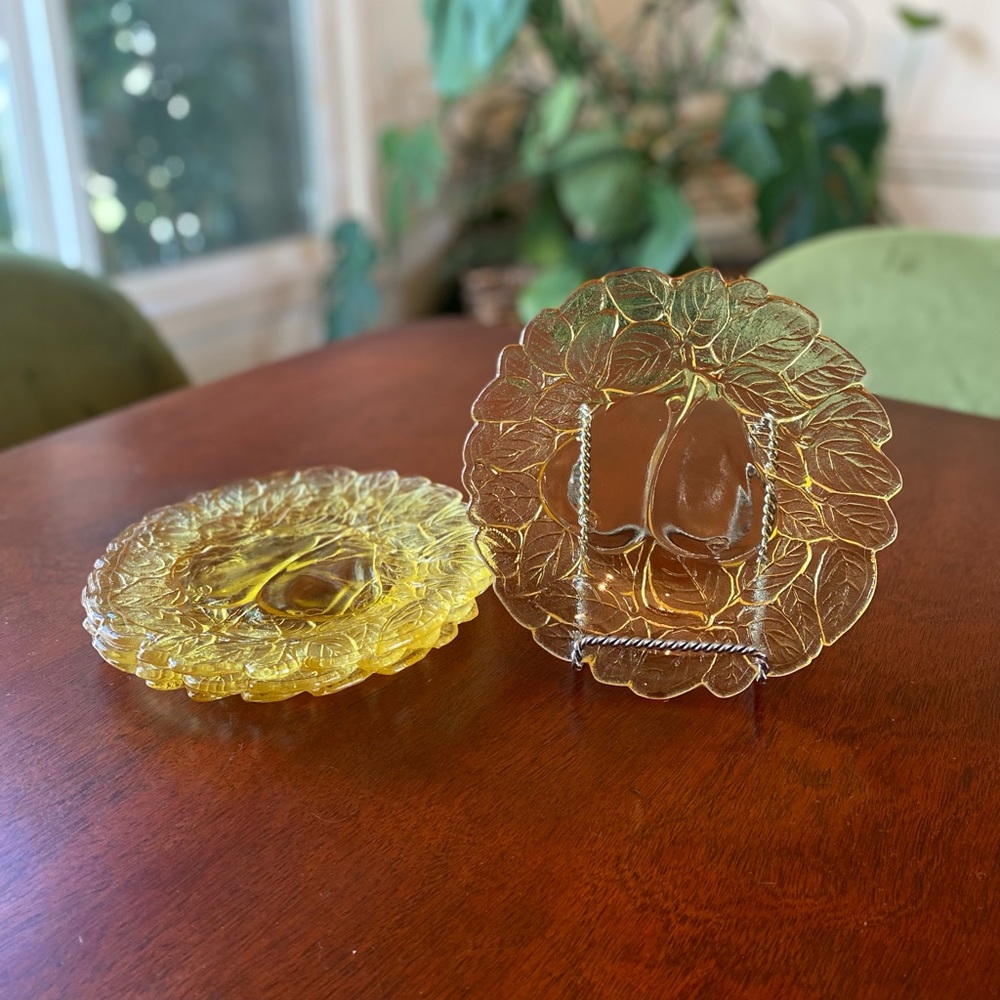 Vintage Set of 4 Tiara Glass Yellow Sweet Pear Pattern Plates